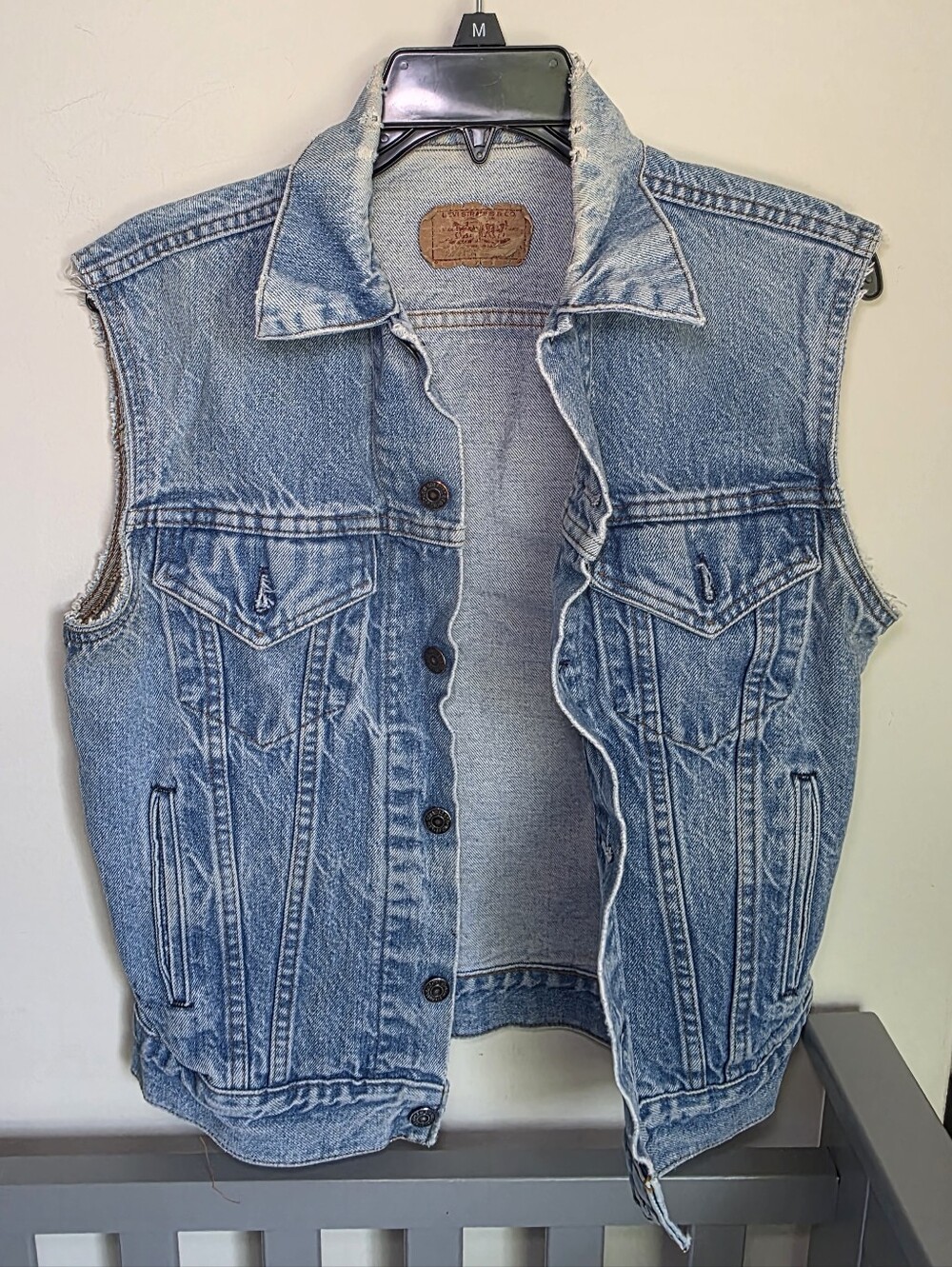 Levi's Vintage Men's Type III Trucker Jacket With Custom Cut Off Size 36R